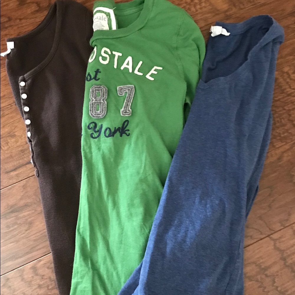 Bundle of long sleeves